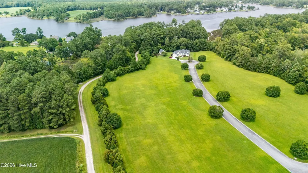 87 Elbert Lee Road Arapahoe, NC 28510