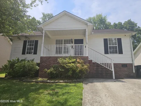 475 Hillandale Street NE