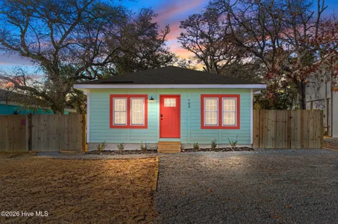 103 Middleton Avenue