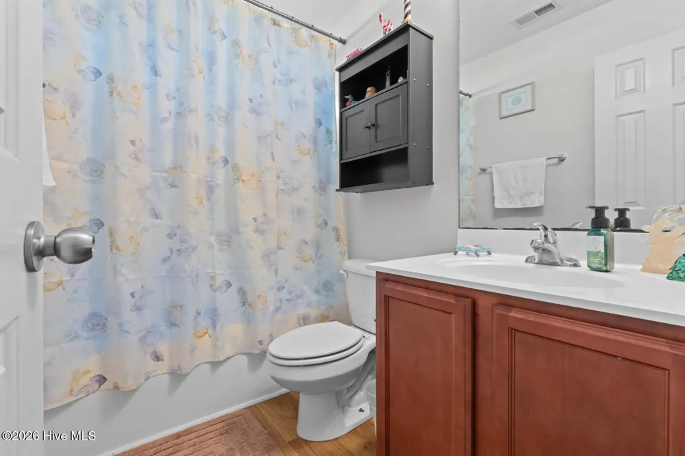 110 Pear Tree Lane Richlands, NC 28574