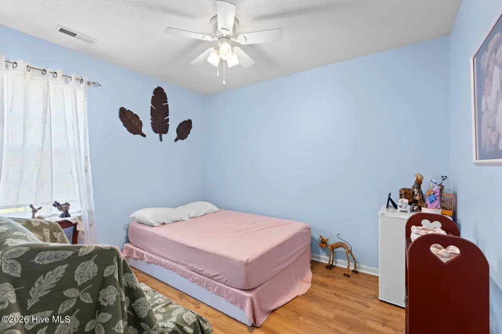 110 Pear Tree Lane Richlands, NC 28574