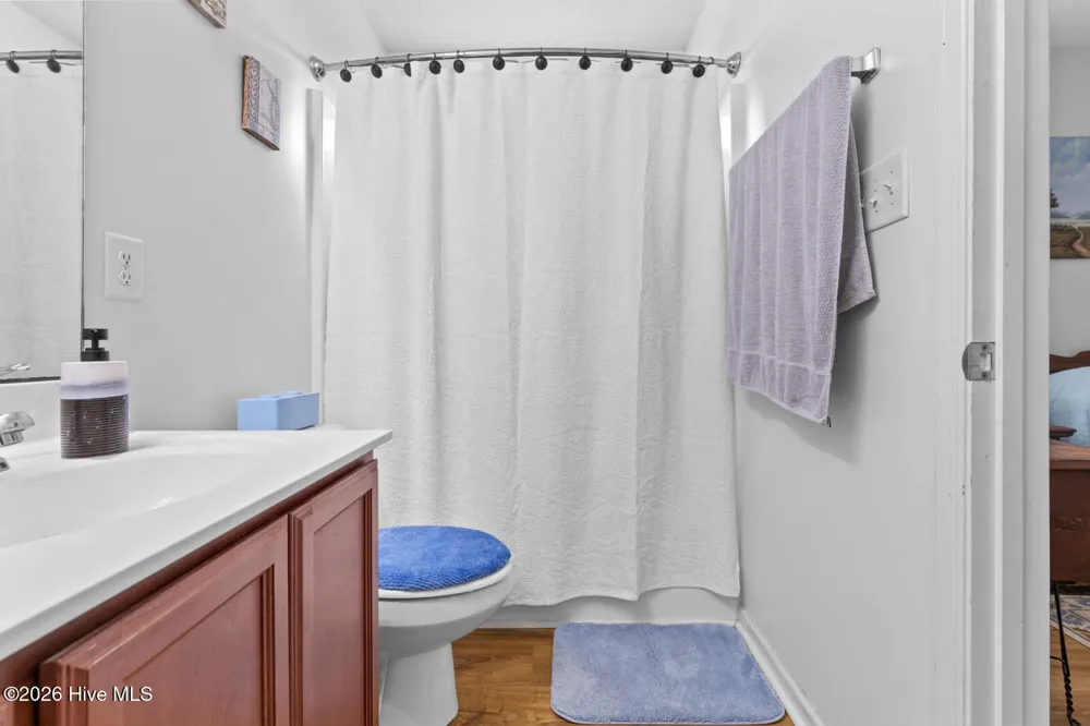 110 Pear Tree Lane Richlands, NC 28574