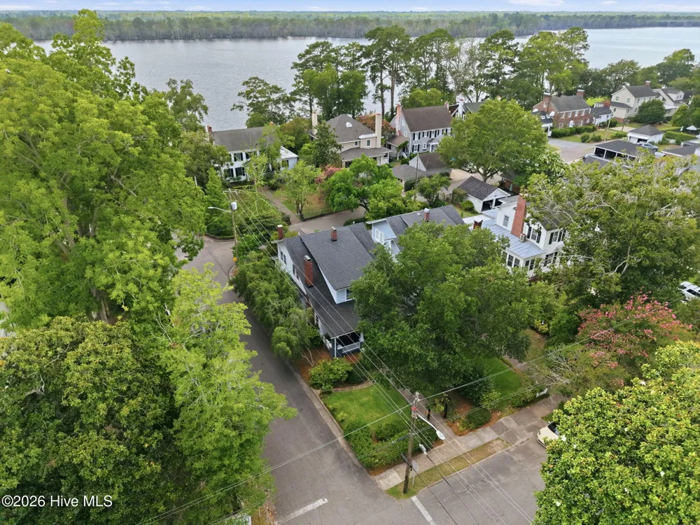 701 W Main Street Washington, NC 27889
