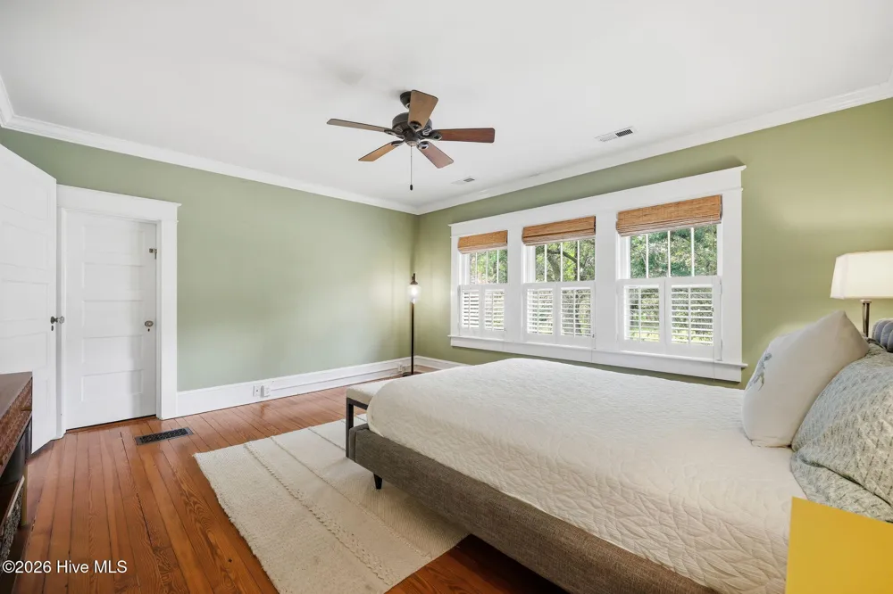 701 W Main Street Washington, NC 27889