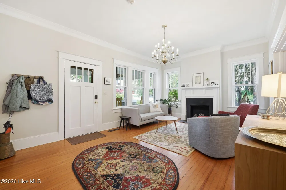 701 W Main Street Washington, NC 27889