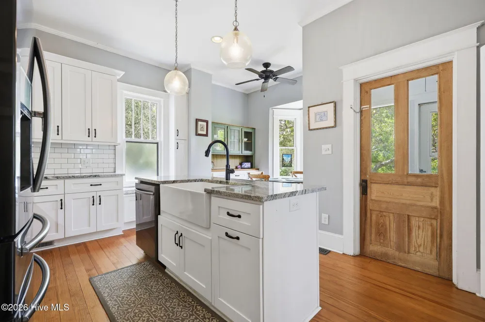 701 W Main Street Washington, NC 27889