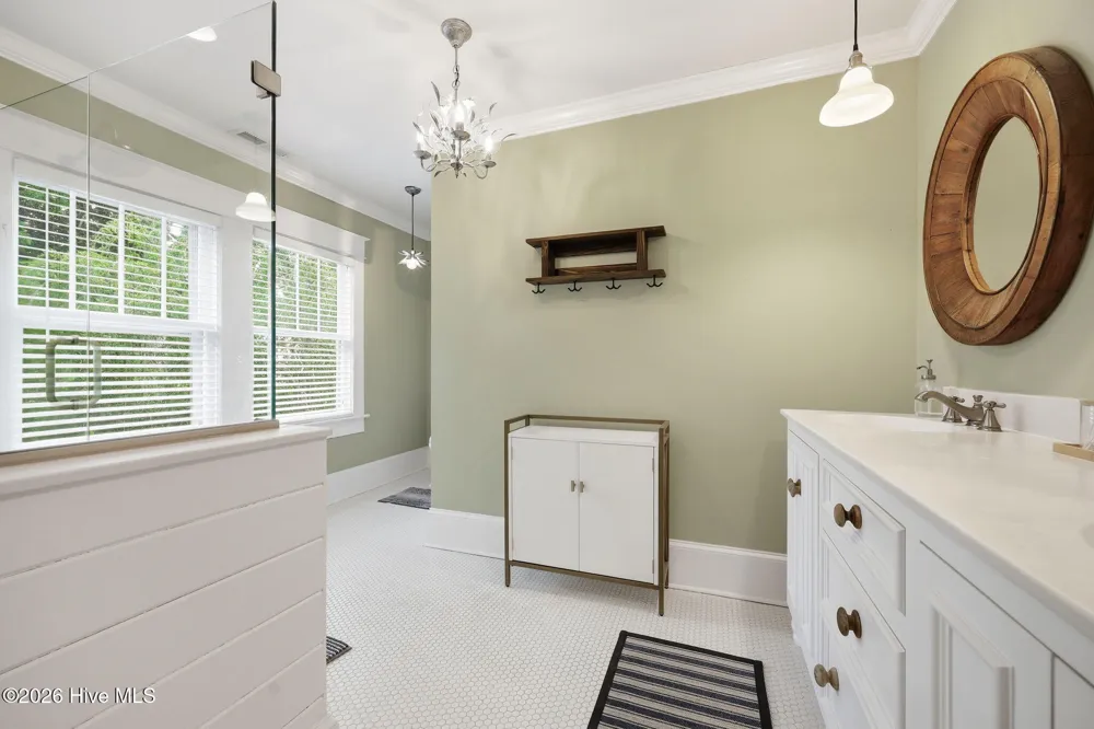 701 W Main Street Washington, NC 27889