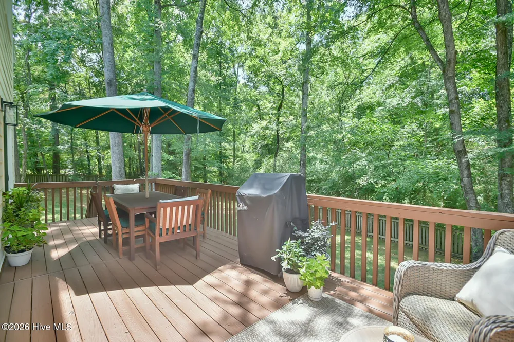 112 Dairy Court Chapel Hill, NC 27516
