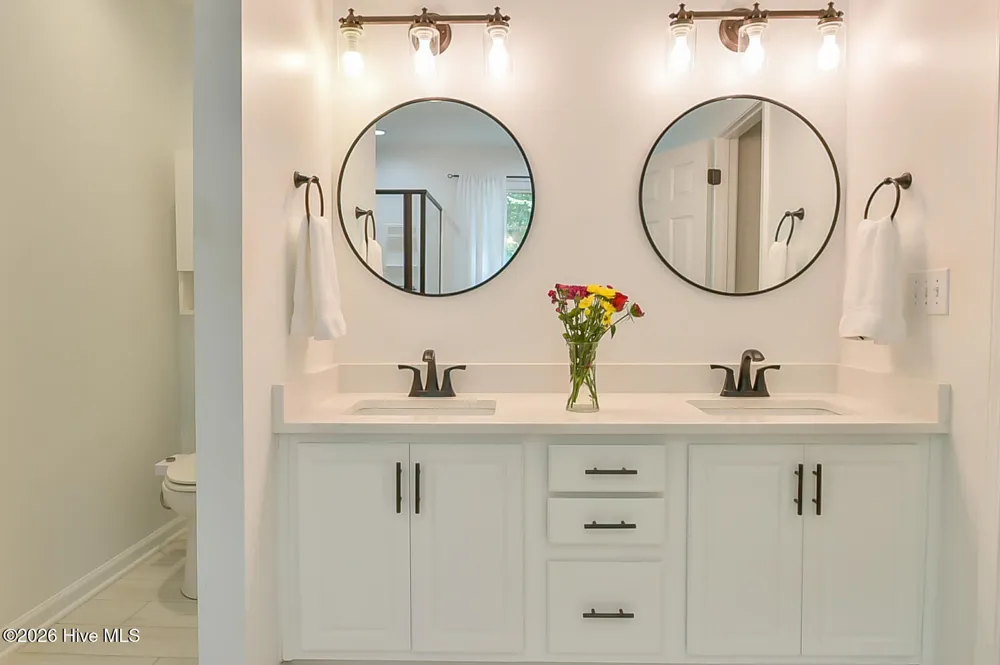 112 Dairy Court Chapel Hill, NC 27516