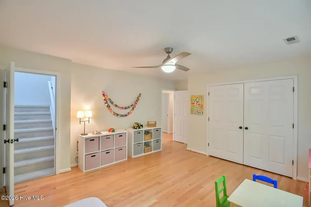 112 Dairy Court Chapel Hill, NC 27516