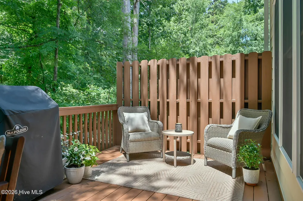 112 Dairy Court Chapel Hill, NC 27516