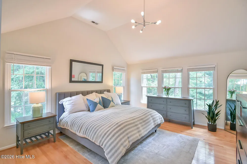 112 Dairy Court Chapel Hill, NC 27516