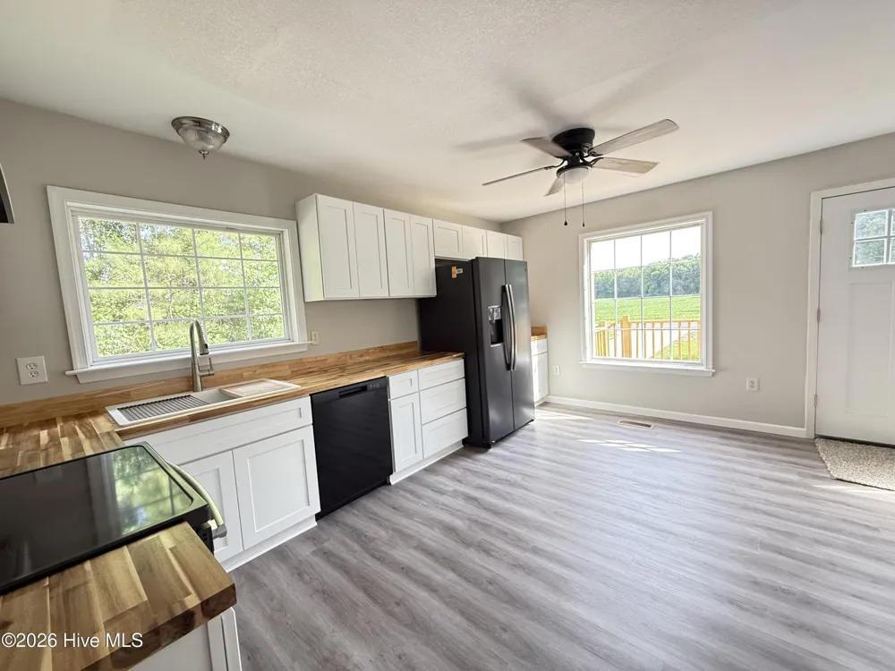 236 Poplar Neck Road Hertford, NC 27944