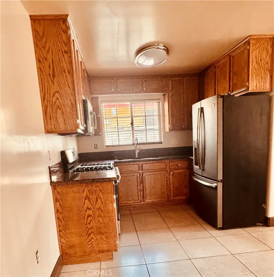 5425 Buchanan Los Angeles, CA 90042