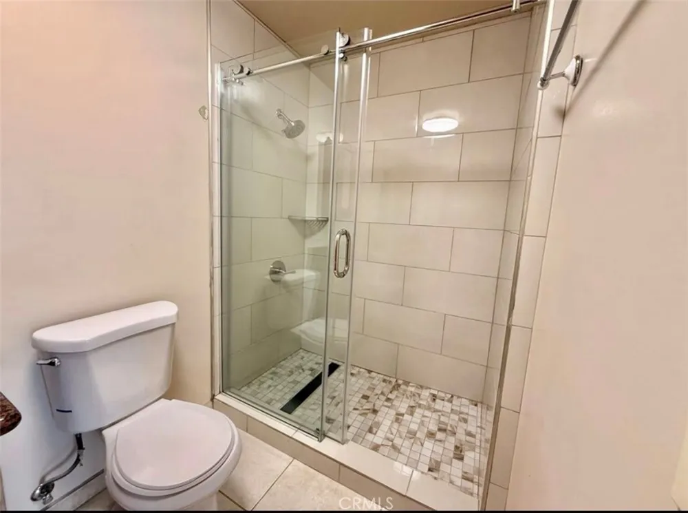 5425 Buchanan Los Angeles, CA 90042