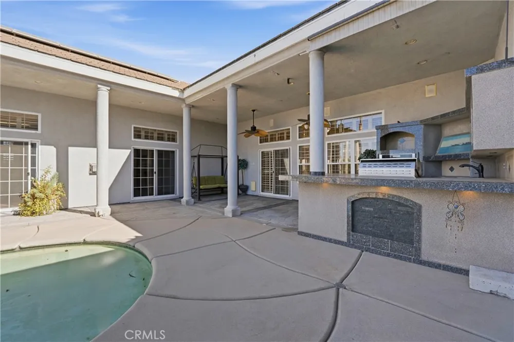 685 Bradbury Redlands, CA 92374