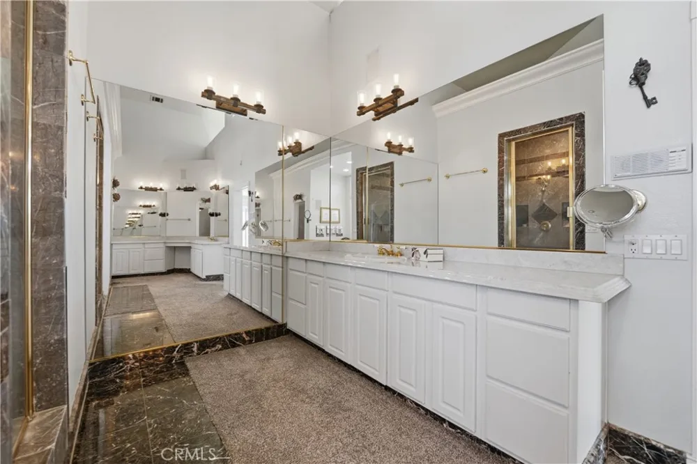 685 Bradbury Redlands, CA 92374