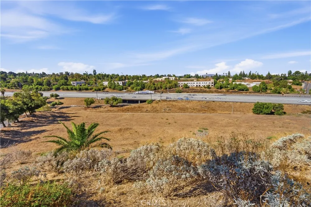 685 Bradbury Redlands, CA 92374
