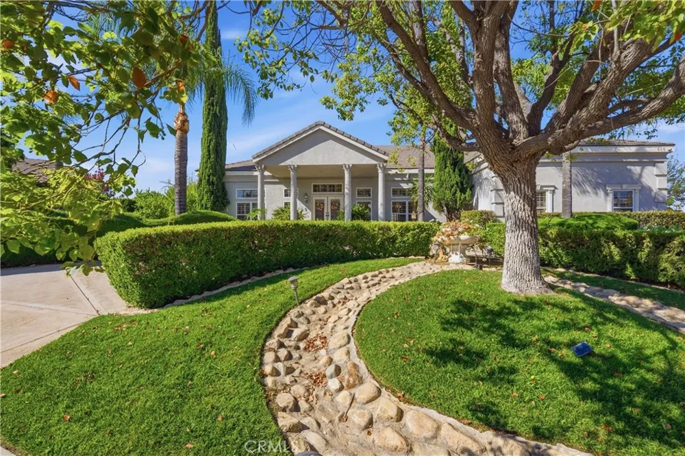685 Bradbury Redlands, CA 92374