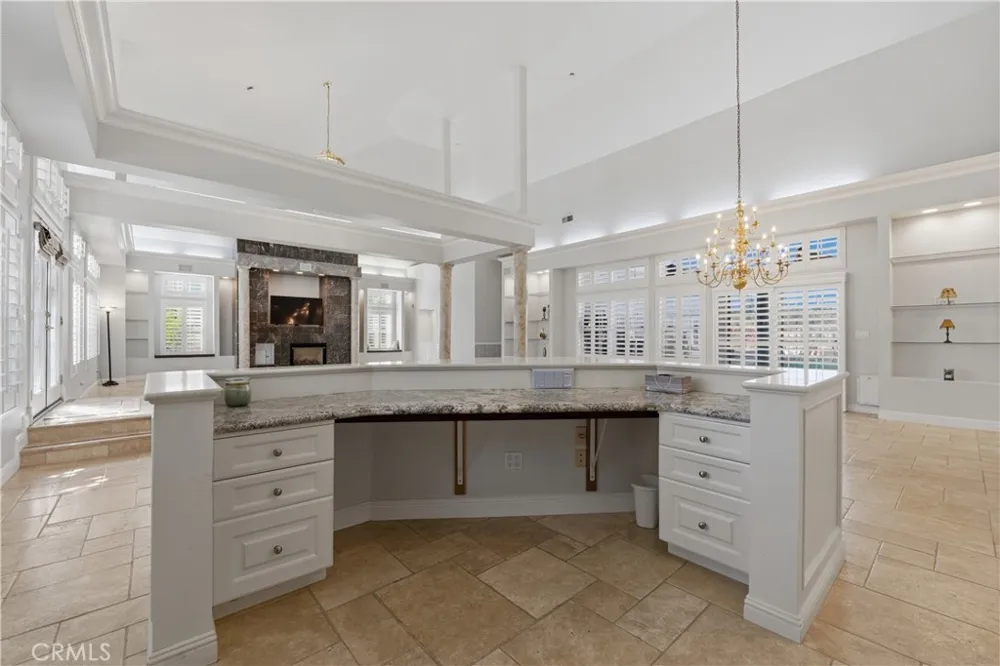 685 Bradbury Redlands, CA 92374