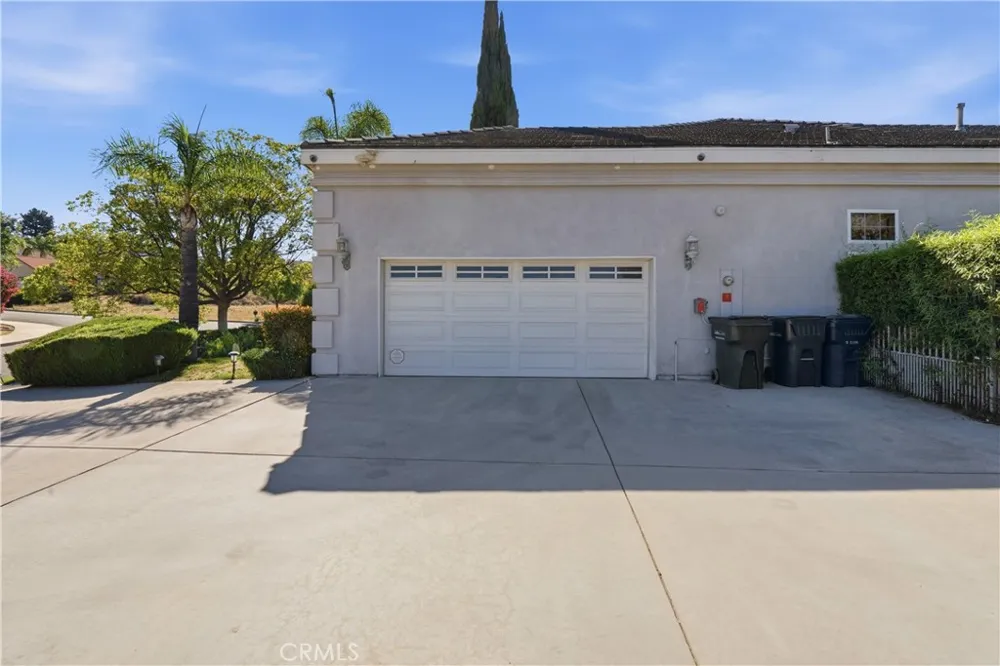 685 Bradbury Redlands, CA 92374
