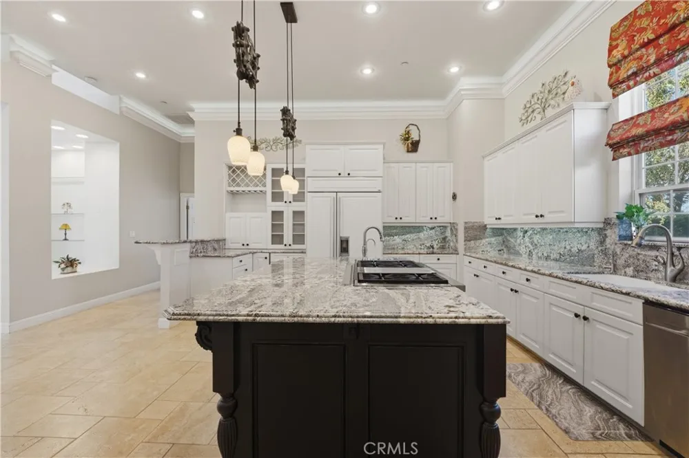 685 Bradbury Redlands, CA 92374