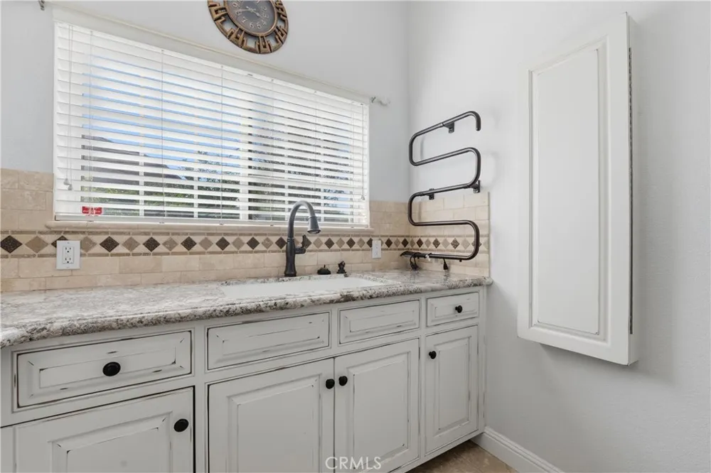 685 Bradbury Redlands, CA 92374