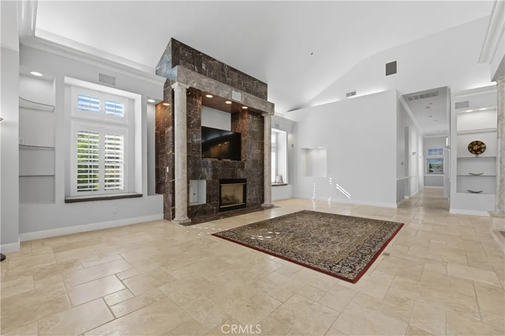 685 Bradbury Redlands, CA 92374
