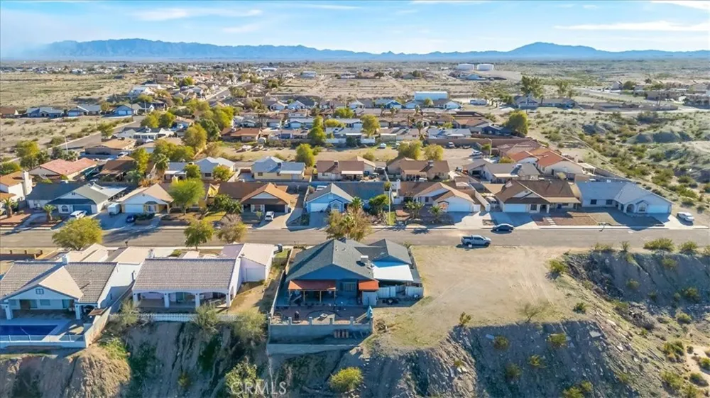 1348 Redwood Needles, CA 92363