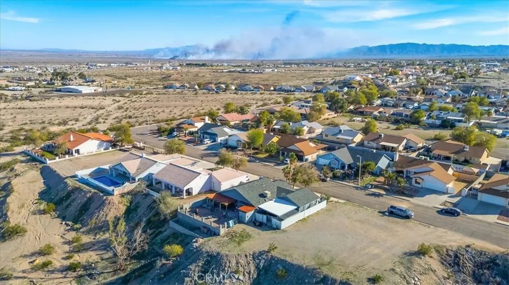 1348 Redwood Needles, CA 92363