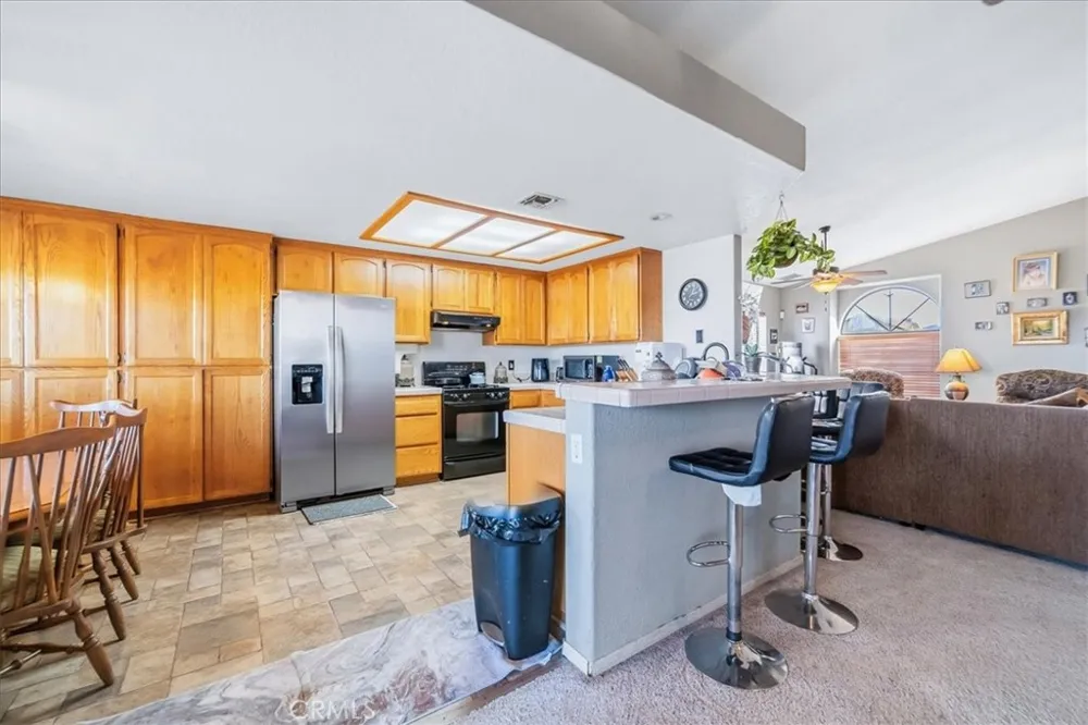 1348 Redwood Needles, CA 92363