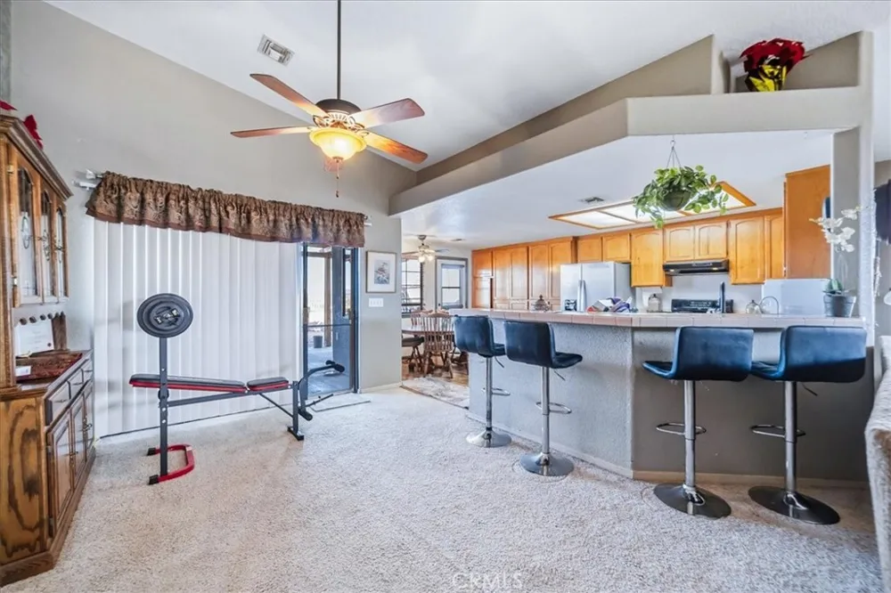 1348 Redwood Needles, CA 92363