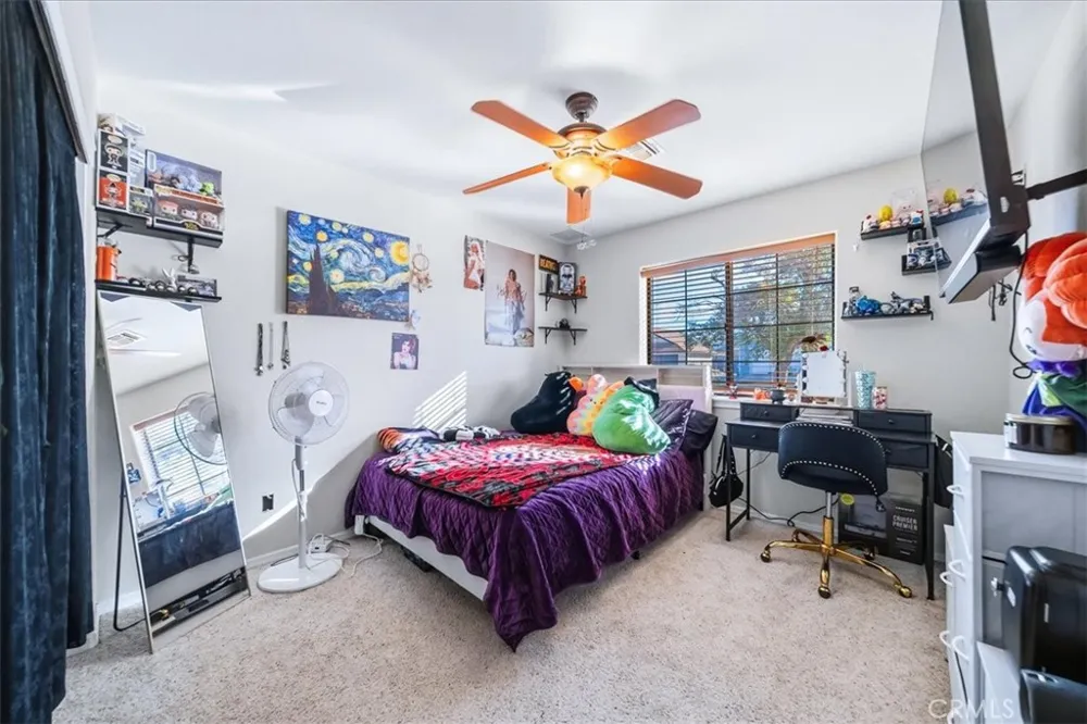 1348 Redwood Needles, CA 92363