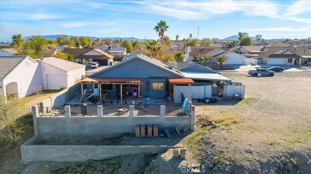 1348 Redwood Needles, CA 92363