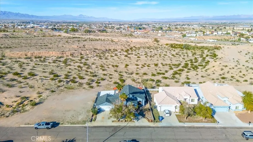 1348 Redwood Needles, CA 92363
