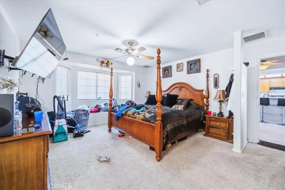 1348 Redwood Needles, CA 92363