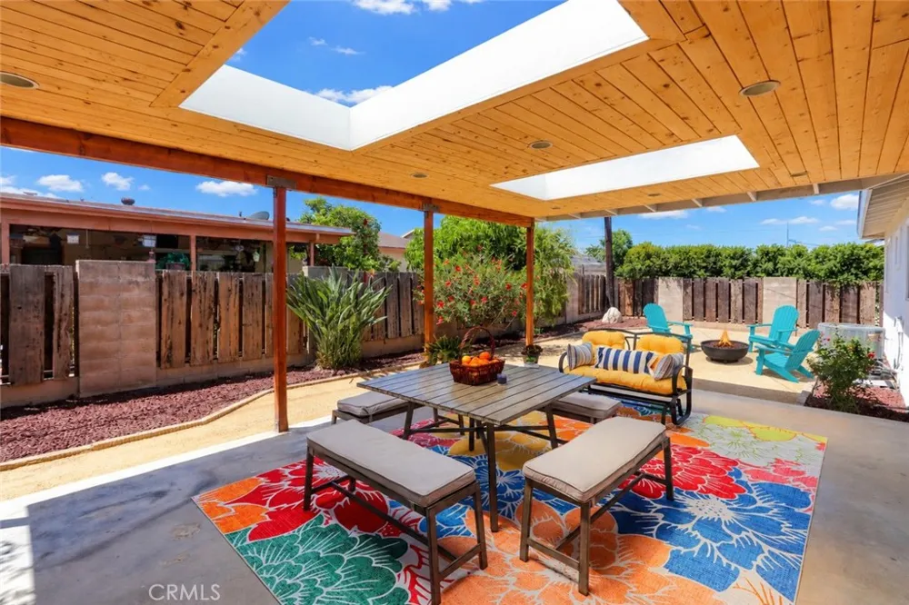 2516 E Quincy Orange, CA 92867