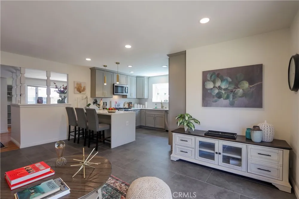 2516 E Quincy Orange, CA 92867