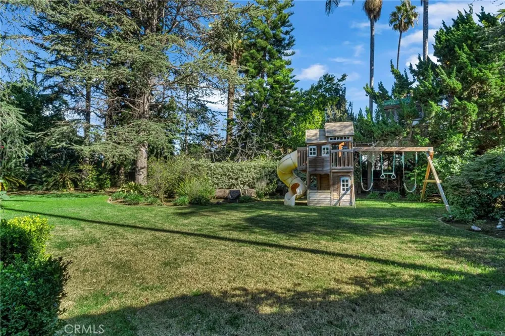 4101 Pacific Long Beach, CA 90807