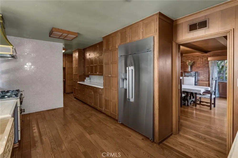 4101 Pacific Long Beach, CA 90807