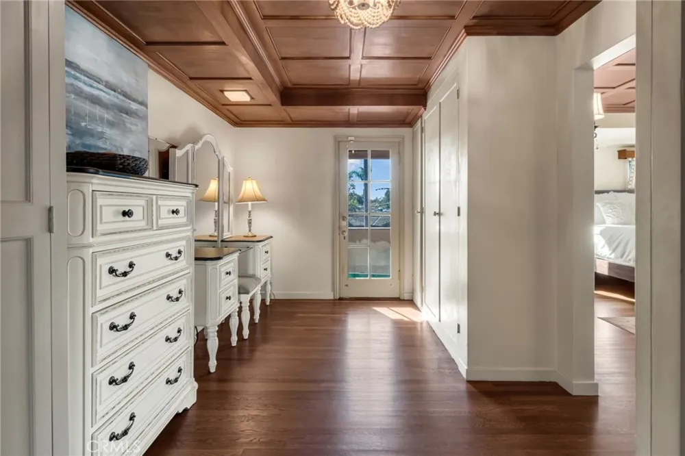 4101 Pacific Long Beach, CA 90807