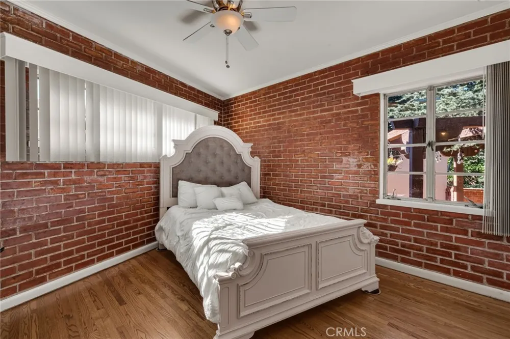 4101 Pacific Long Beach, CA 90807