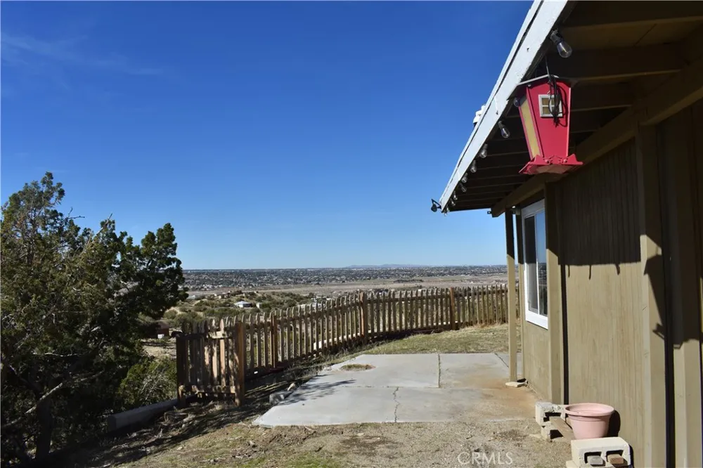 20511 Memory Apple Valley, CA 92308