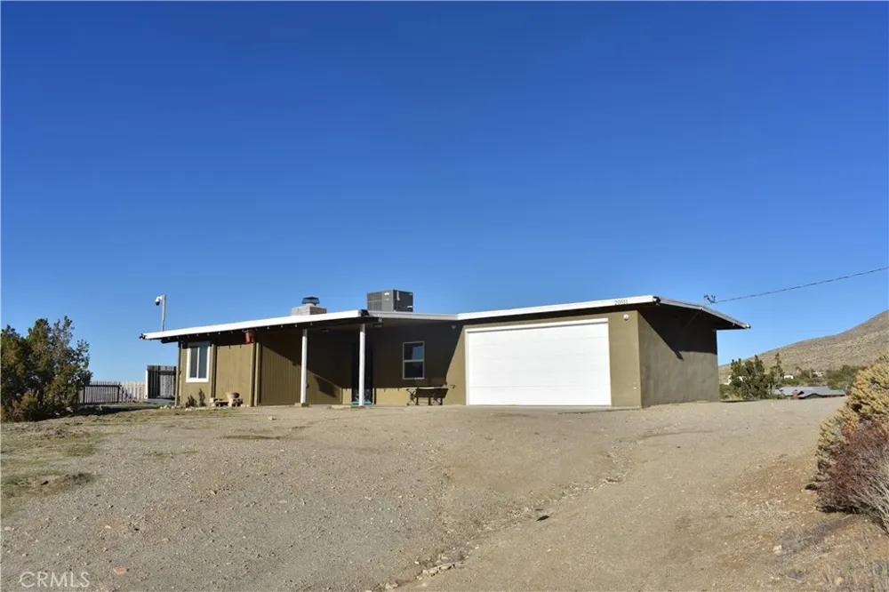 20511 Memory Apple Valley, CA 92308