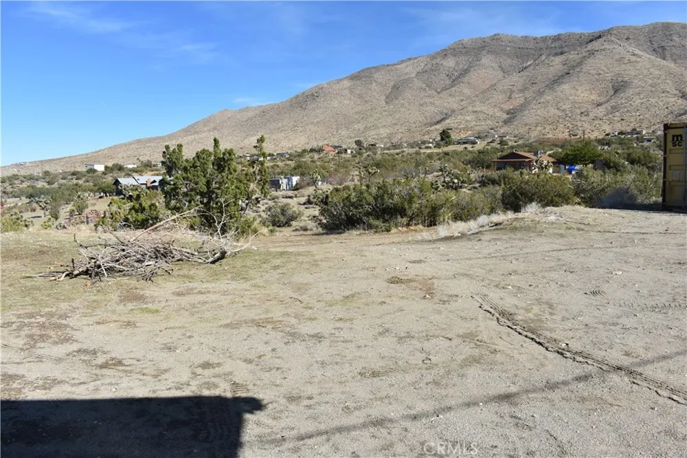 20511 Memory Apple Valley, CA 92308