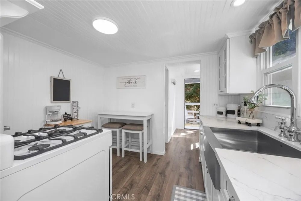 1177 Bear Springs Road Rimforest, CA 92378