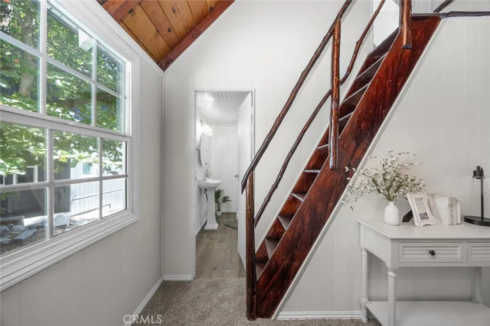1177 Bear Springs Road Rimforest, CA 92378
