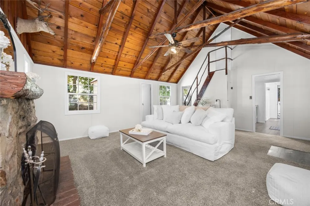 1177 Bear Springs Road Rimforest, CA 92378
