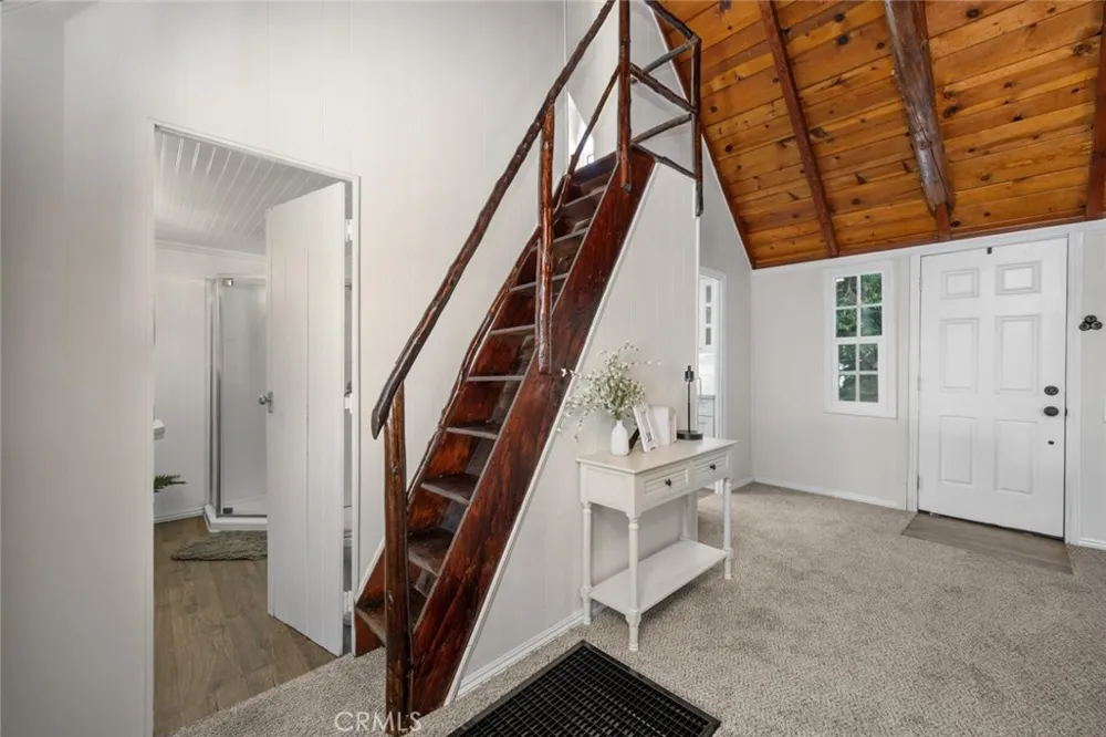 1177 Bear Springs Road Rimforest, CA 92378