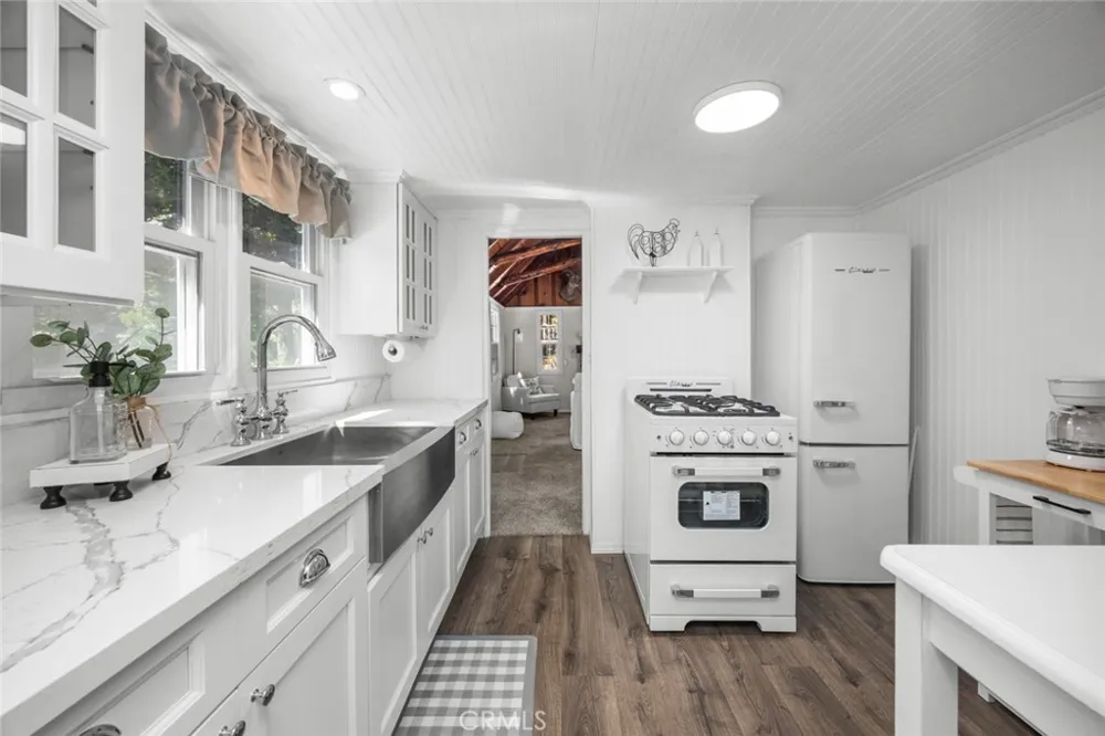 1177 Bear Springs Road Rimforest, CA 92378